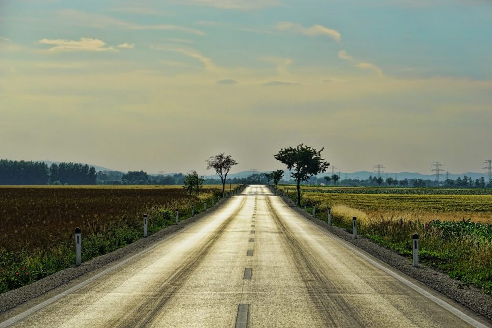 road-3469810_1920