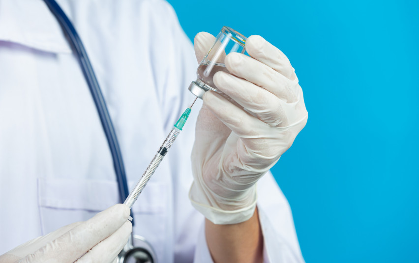 Больничные кассы призывают не забывать и о плановых прививках