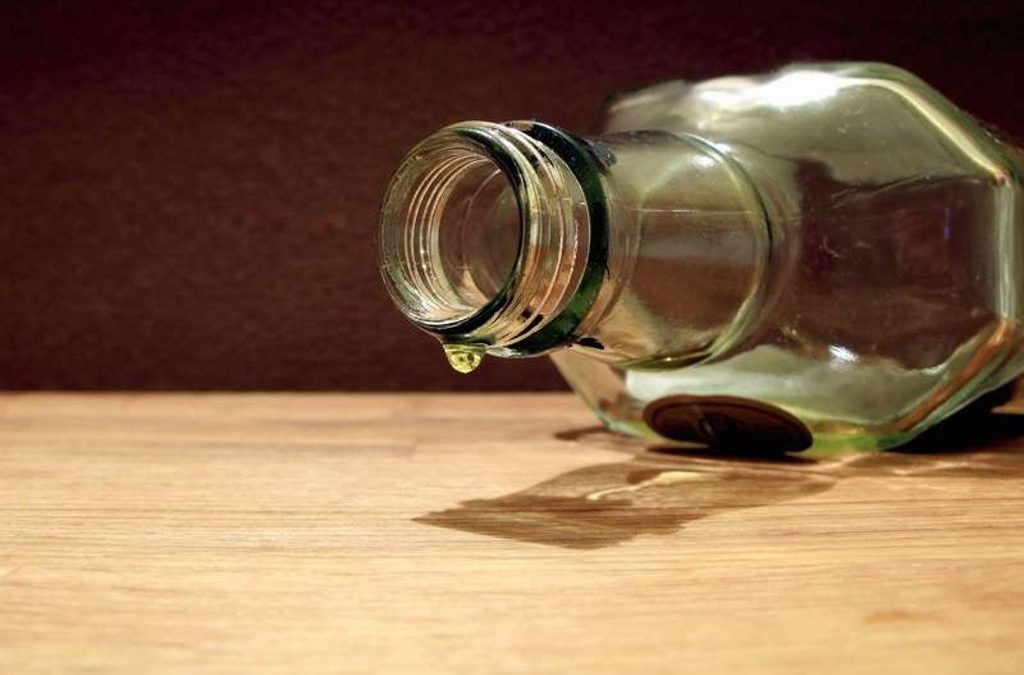 Массовое отравление алкоголем в Каунасе – 17 человек погибли, ещё два в коме