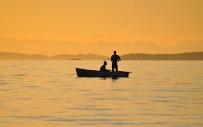 Открытие байкерского сезона и изменения для любителей рыбалки: главные новости регионов 3 мая