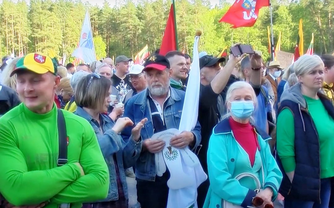 В Вильнюсе собирается митинг против ограничений невакцинированных