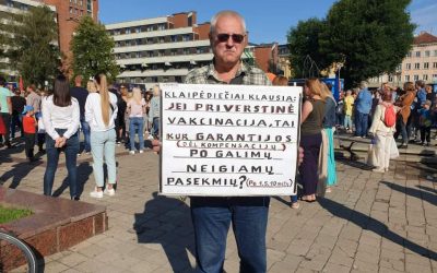 Клайпеда протестует против принудительной вакцинации. Фото.