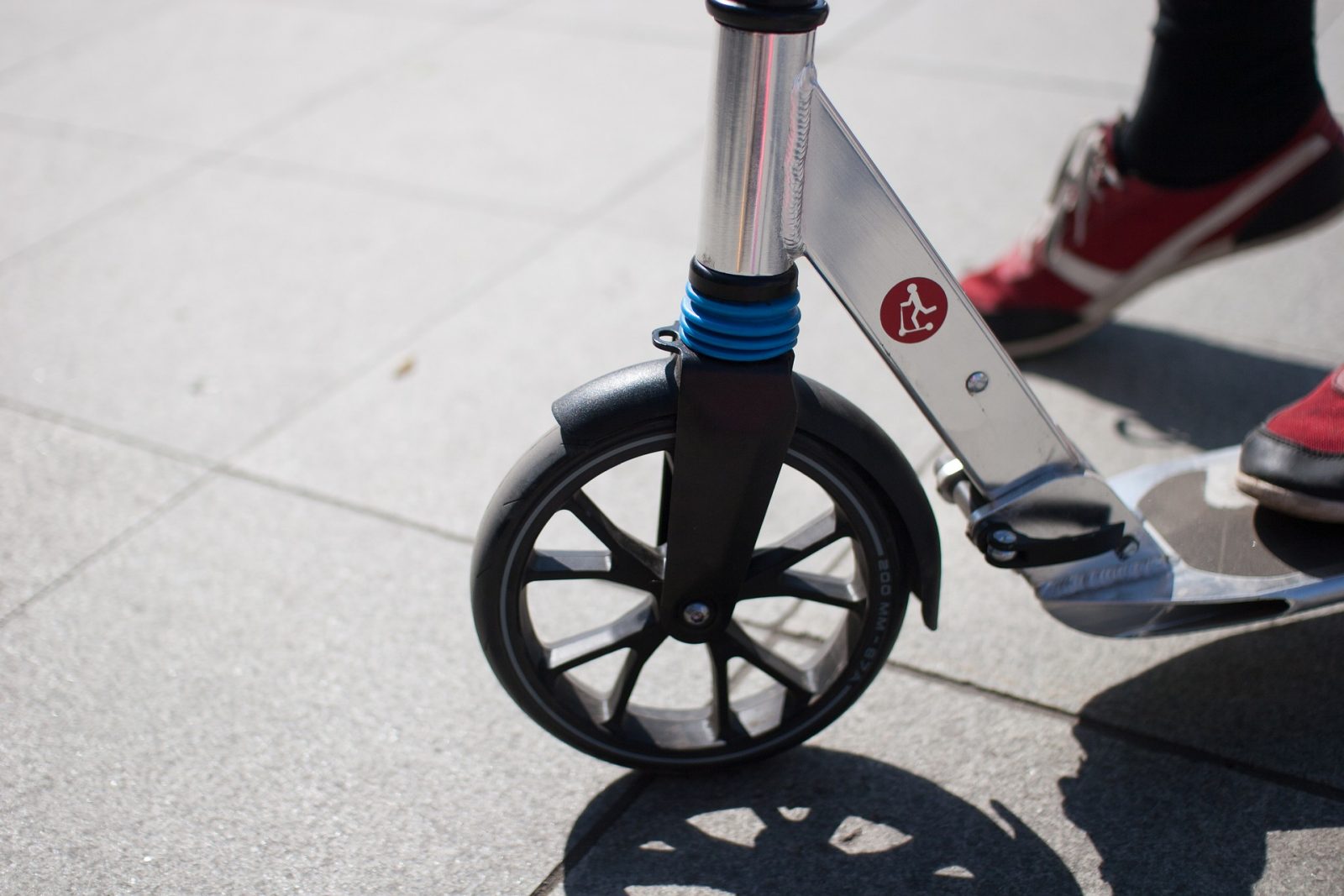 scooter-5250627_1920