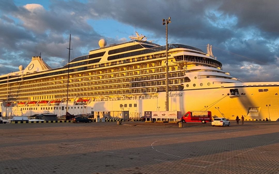 В Клайпедском порту особый гость – круизный лайнер Marina