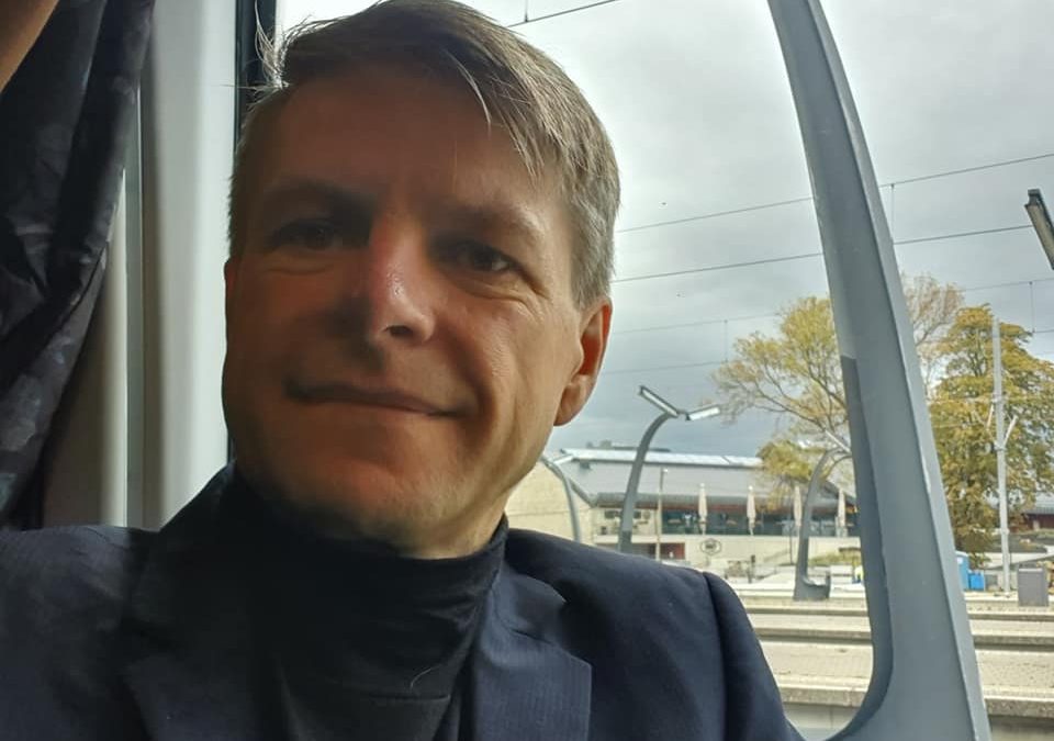 Мэр Вильнюса пожелал смерти всем непривитым? Или наоборот? Градоначальник опубликовал странную запись в своём Facebook