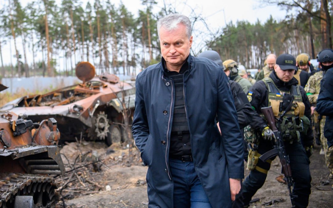 Президент Литвы: Запад не должен поддаваться запугиваниям РФ о Третьей мировой