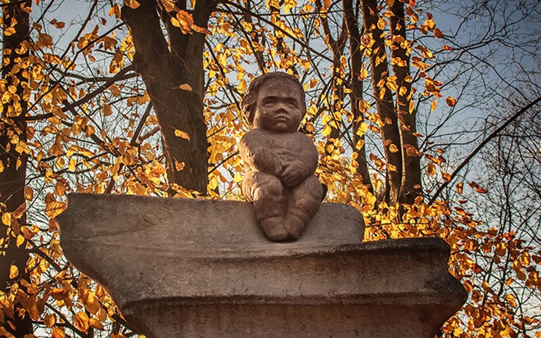Какие истории хранит Парк скульптур – уникальный зеленый уголок в центре Клайпеды?