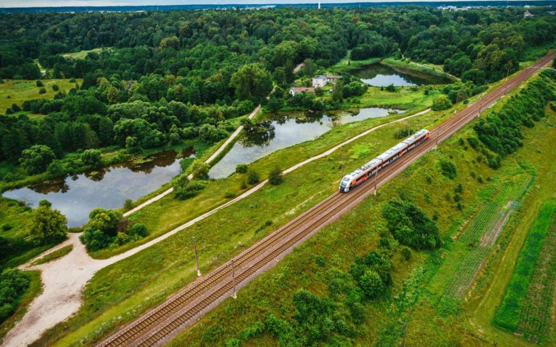 Литва предлагает лицам, бегущим от войны в Украине бесплатный проезд на поездах