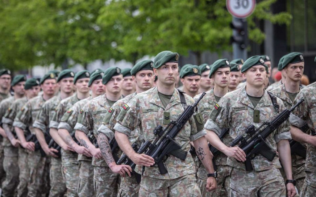 В Литве в течение двух лет появится три новых военных городка
