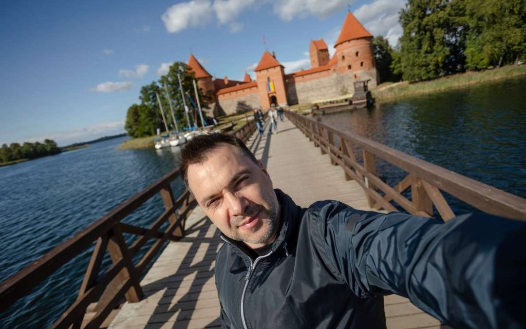 Стало известно, зачем в Литву прибыл Алексей Арестович