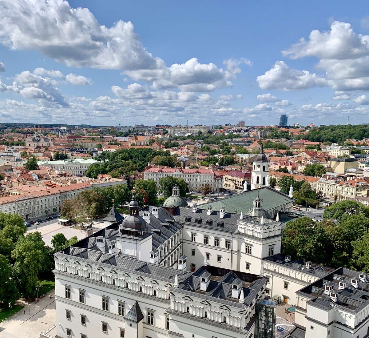 Какая столица у литвы. Вильнюс столица. Литва Vilnius. Вильнюс столица Литвы достопримечательности. Litva Вильнюс.