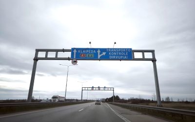В Литве решили не менять дорожные знаки из-за их схожести с советскими