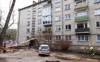 Начались работы по восстановлению многоквартирного дома на улице Dzūkų